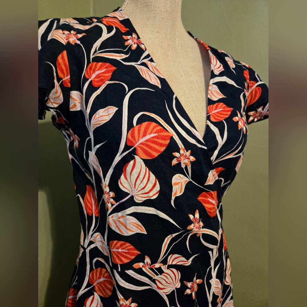 Draper James SIZE 6 Wrap Dress Summer Navy Orange Floral 100% Linen Woman's a1 - Picture 6 of 12